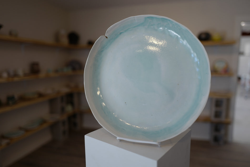 Large porcelain dish with 18k gold detail
