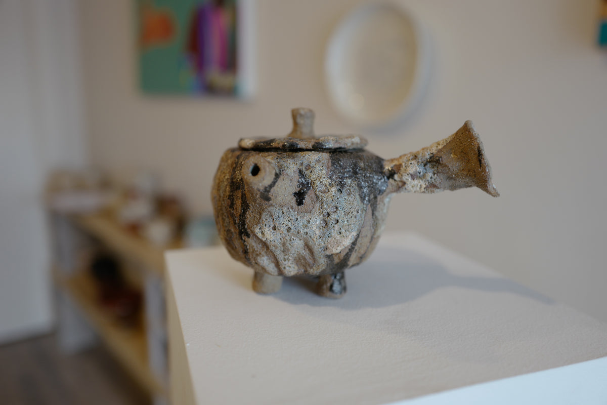 Textured Kyushu Teapot for One– Tumbleweed Studio